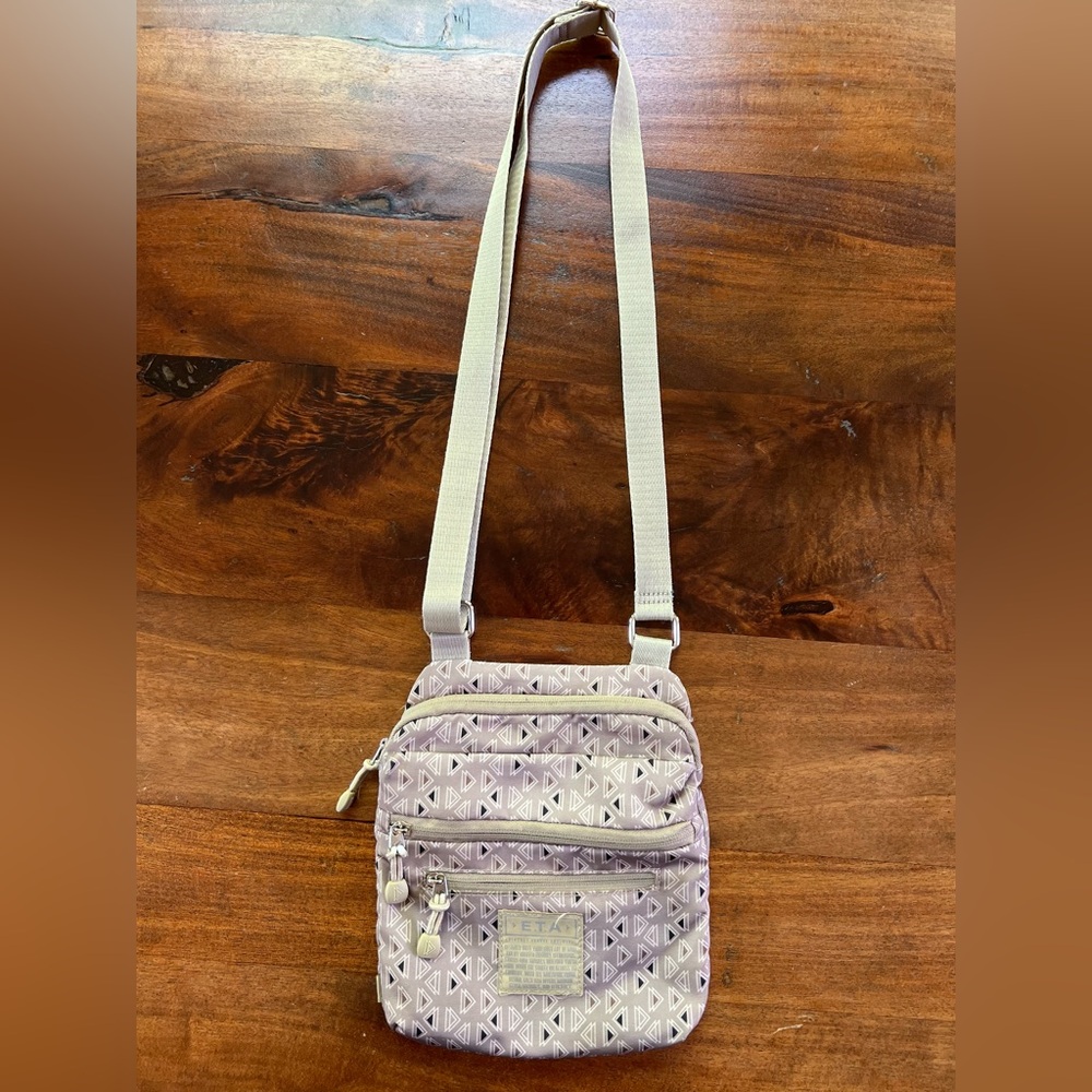 ETA Everyday Travel Adventure Crossbody Bag Tan Patterned